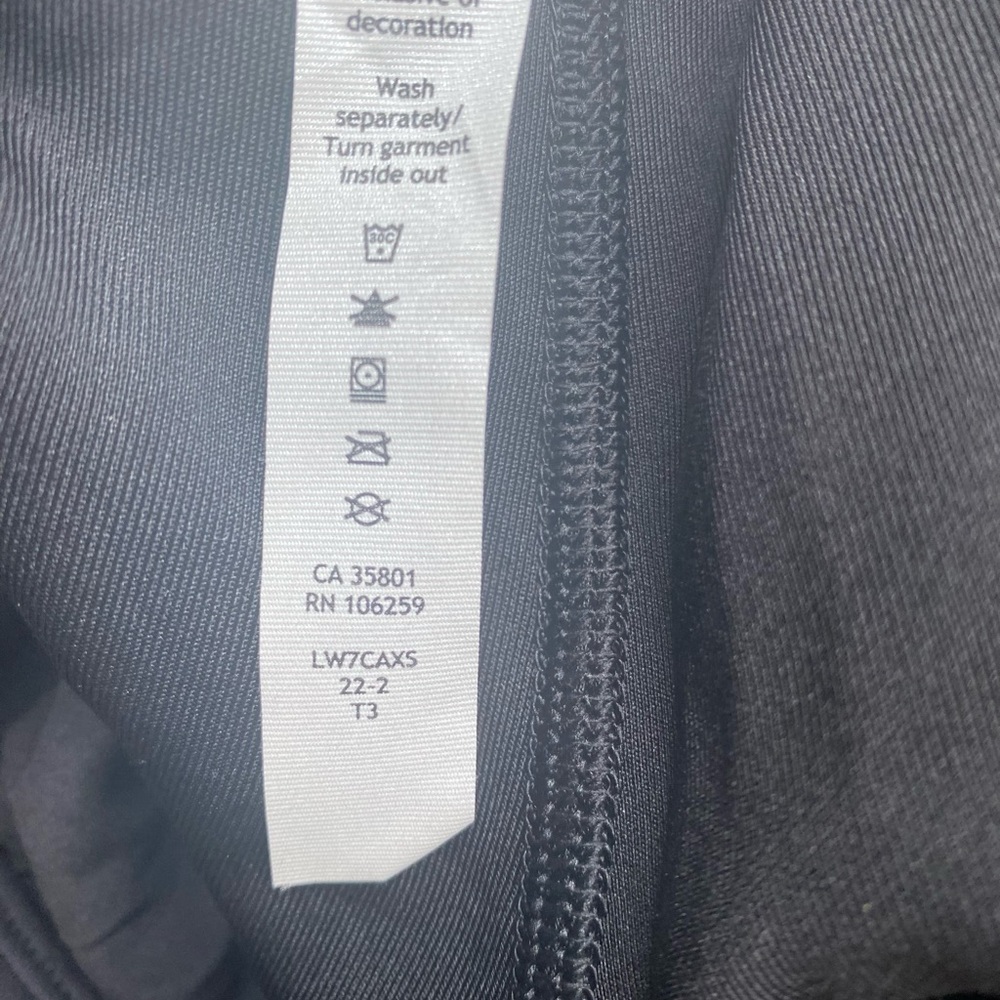 Lululemon Softstreme High-Rise Short 4" Black Size 10 - Picture 6 of 7